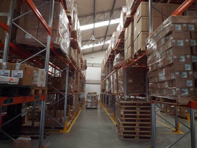 Comment optimiser le stockage de produits dans un entrepôt ?