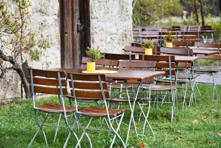 Comment_équiper_une_salle_de_mariage_?_Événements_éphémères_?_Salons_pros_?