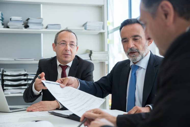 Quel_statut_juridique_choisir_pour_la_création_d_une_entreprise_de_rénovation_énergétique_?